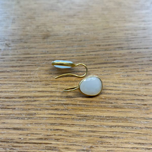 Oorbellen Maansteen moonstone white earrings 20k gold